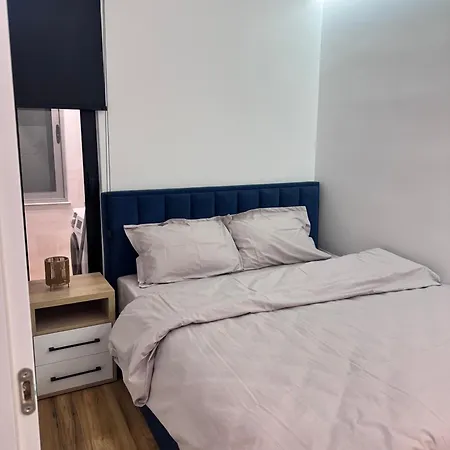 Modern Apartment *
